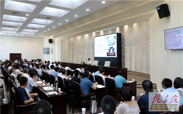贠建民為市委各部門黨員講黨課時強調 繼續(xù)弘揚光榮傳統(tǒng)賡續(xù)紅色血脈 忠誠奉獻努力推動老區(qū)振興發(fā)展