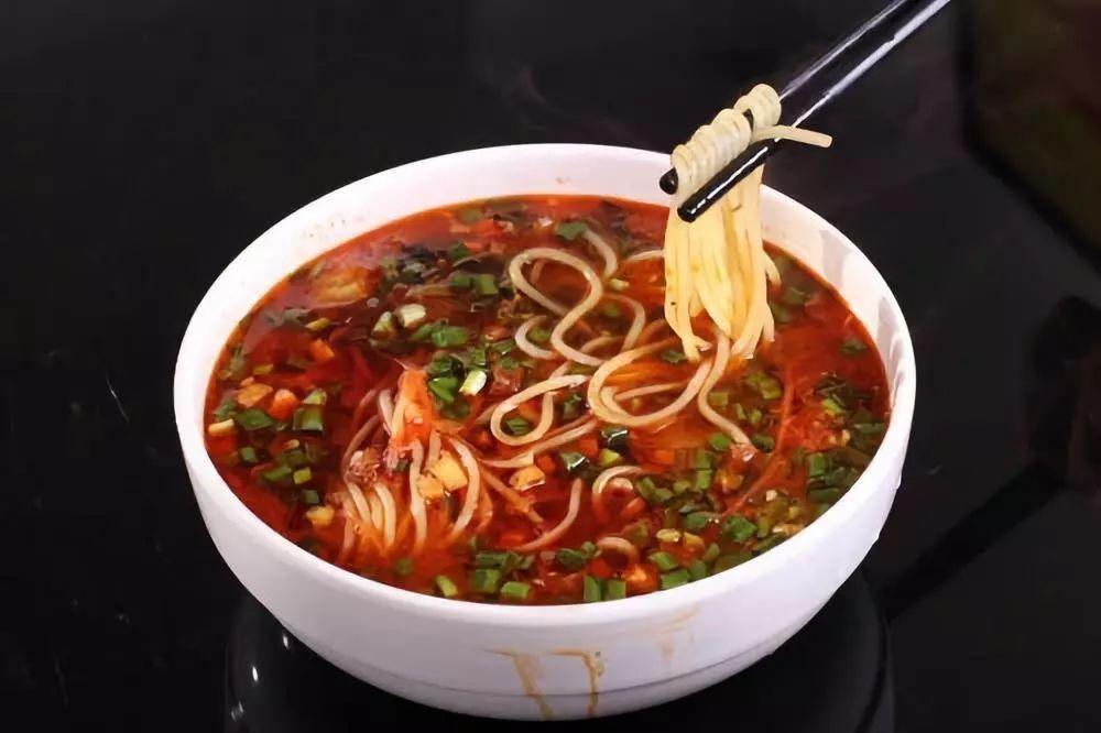 吃完天水麻辣燙？下一站，慶陽饸饹面！