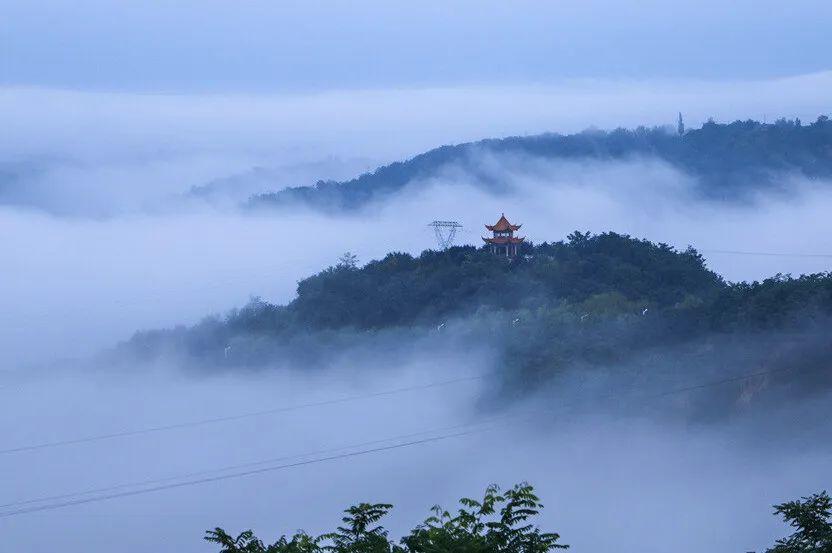 北地詩(shī)陣 | 拜訪(fǎng)另一個(gè)村莊（張粉麗）
